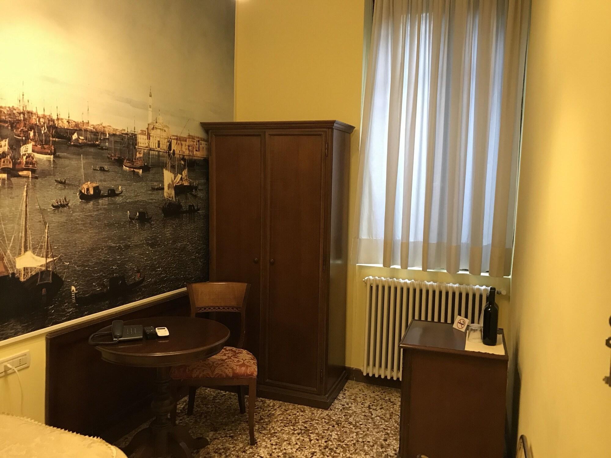 Ca' Centopietre Venezia Esterno foto